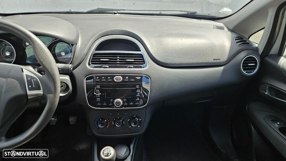 Fiat Punto 1.2 Lounge S&S - 15