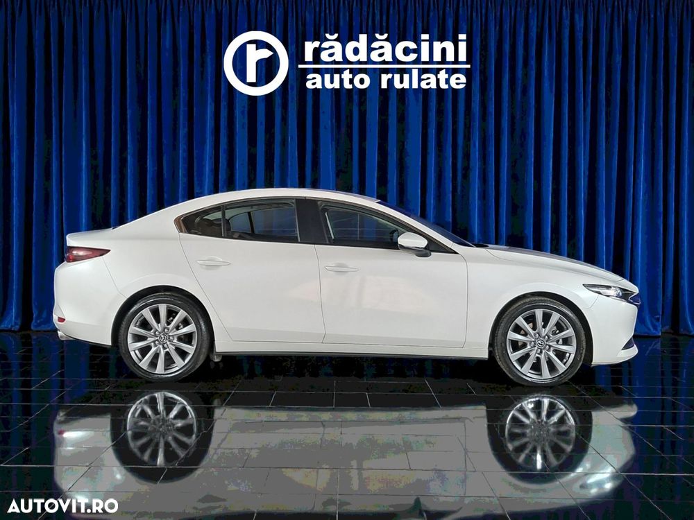 Mazda 3 - 4