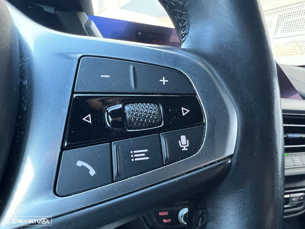 BMW 116 d Pack Desportivo M - 42