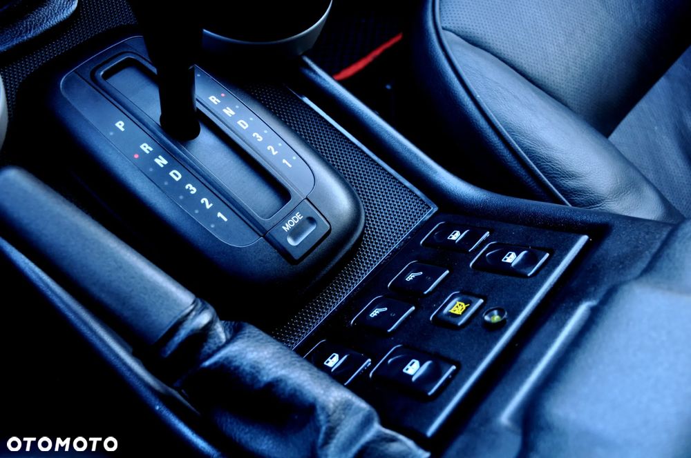 Land Rover Discovery - 36