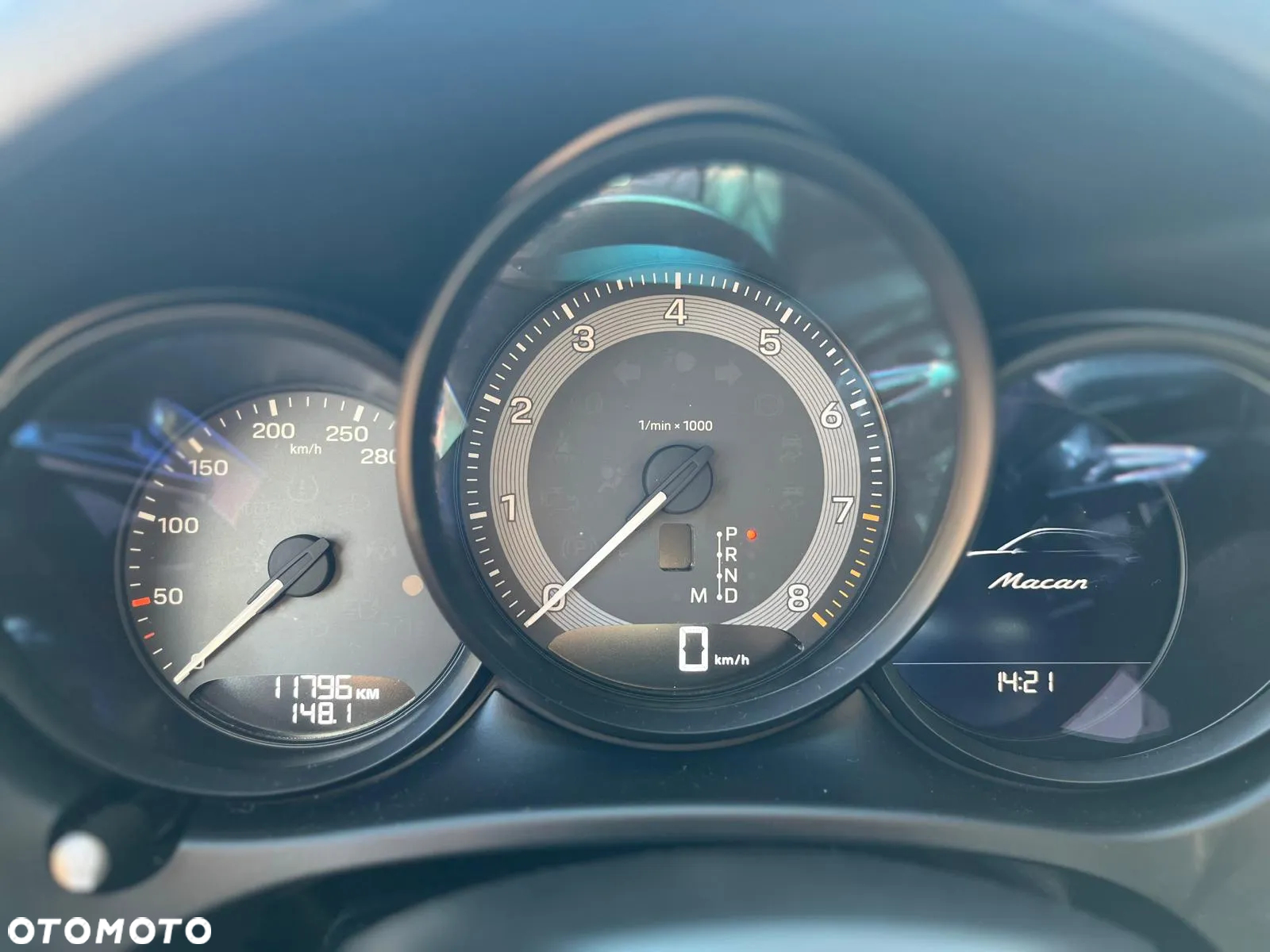 Porsche Macan T - 10