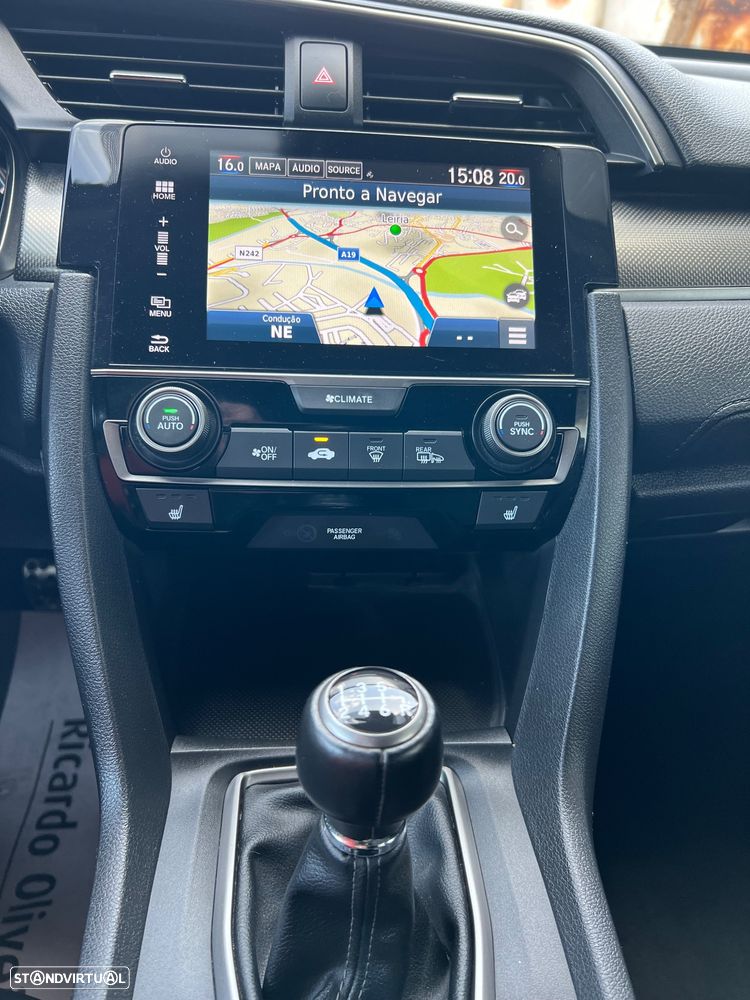 Honda Civic 1.0 i-VTEC Elegance - 18