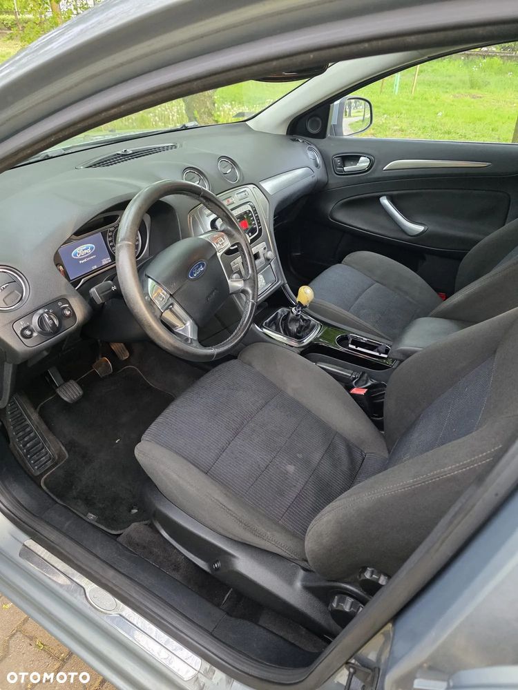Ford Mondeo 1.8 TDCi Ghia - 2