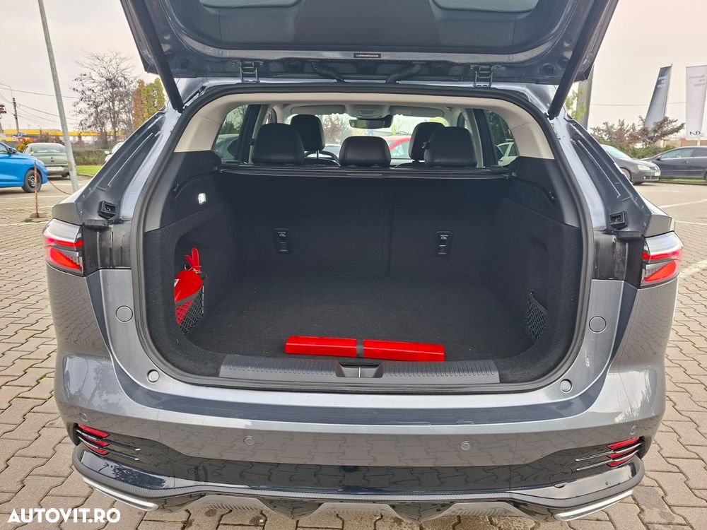 MG HS 1.5 T-GDi 7DCT Exclusive - 12