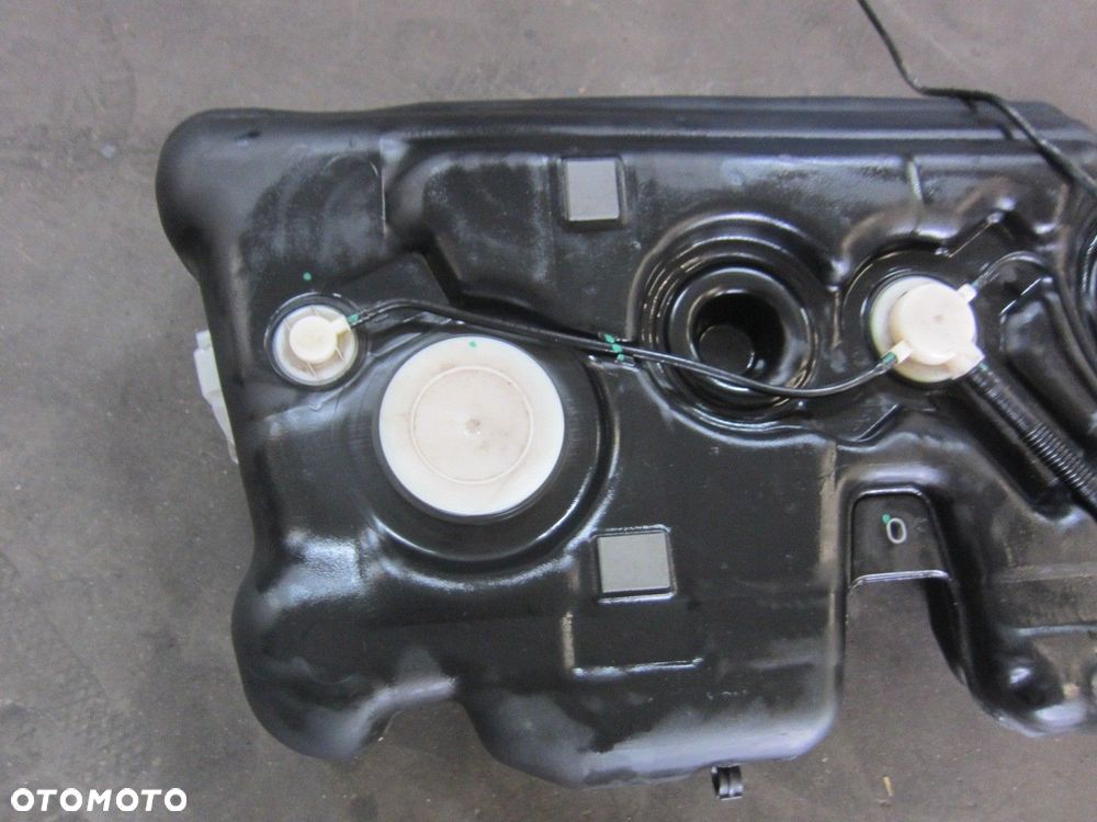 BMW X1 F48 ZBIORNIK BAK PALIWA POMPKA 16117453430 7453430 16117300465 B46 - 4