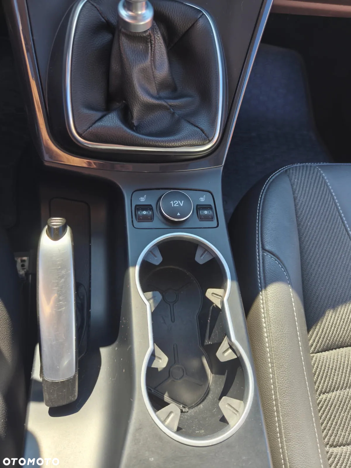 Ford Kuga 2.0 TDCi FWD Titanium - 30