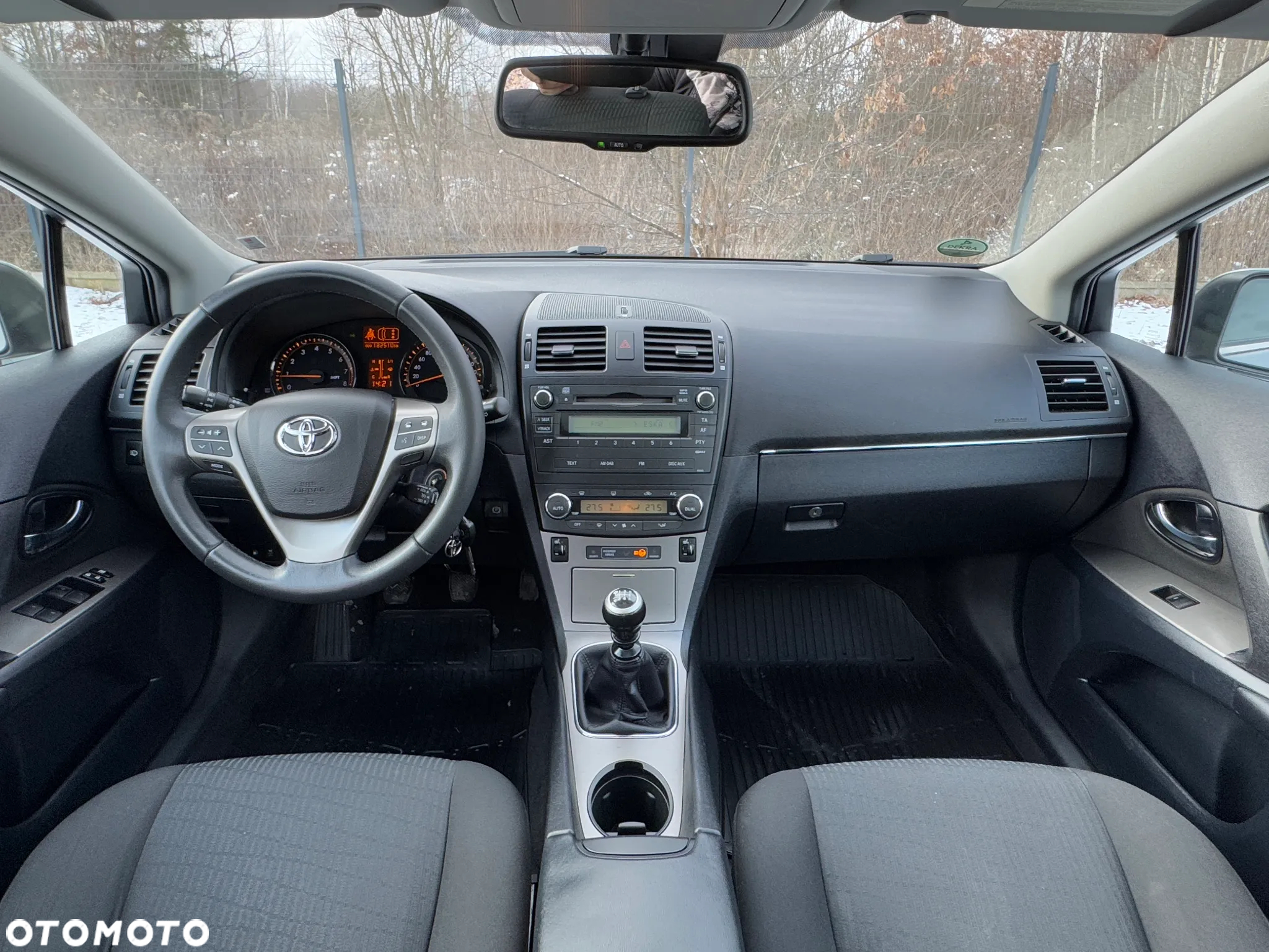 Toyota Avensis 1.8 Premium - 14