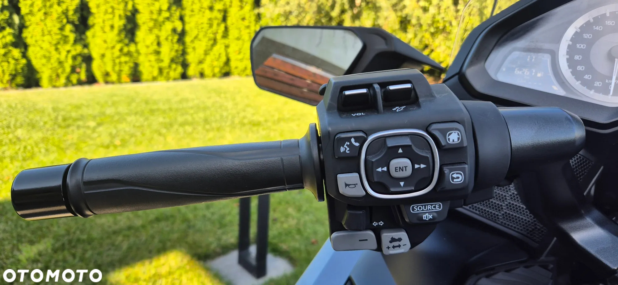 Honda GL - 12