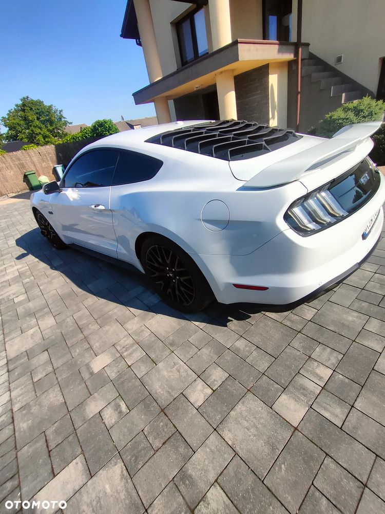Ford Mustang 5.0 V8 GT - 4