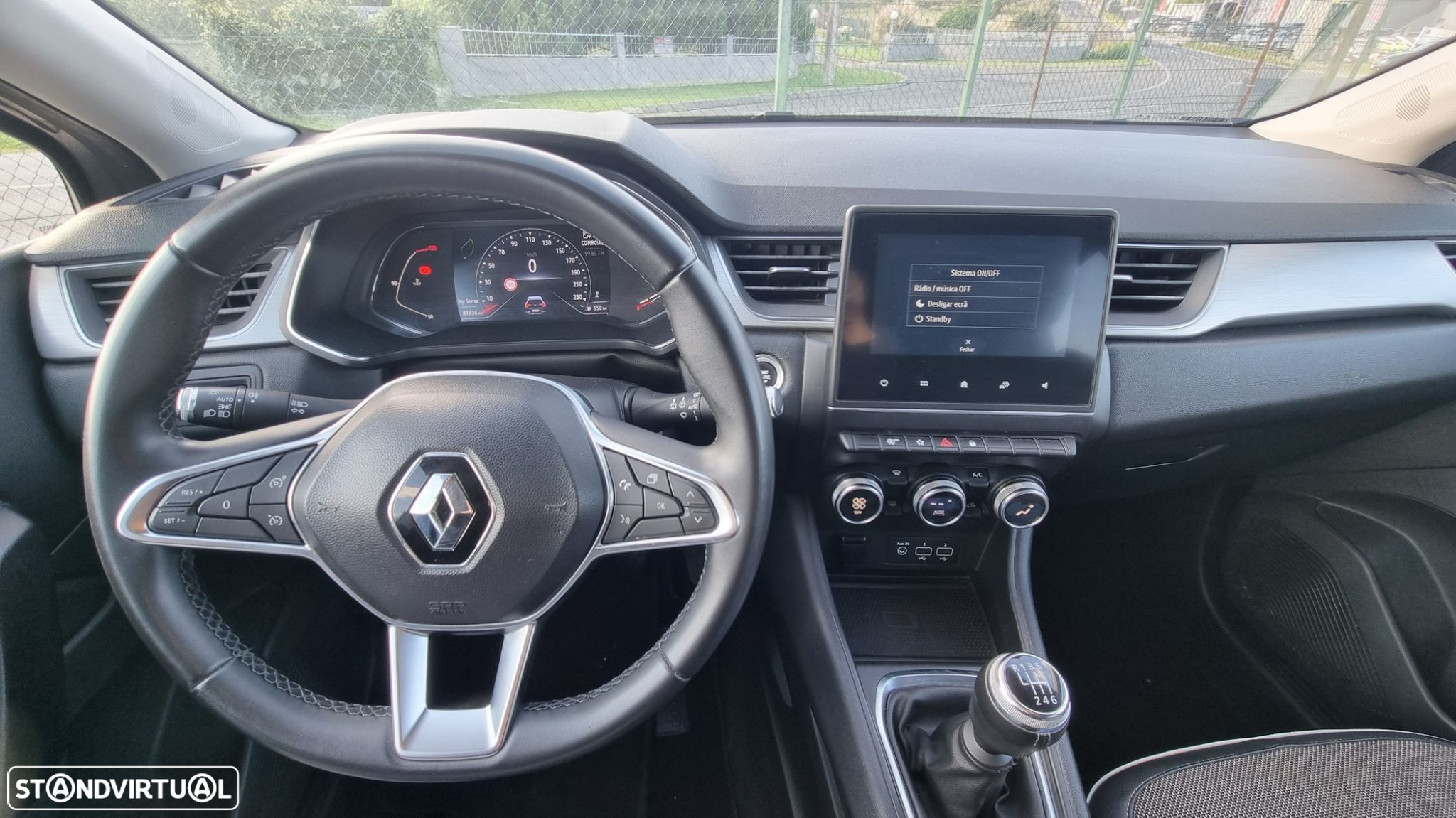 Renault Captur - 4