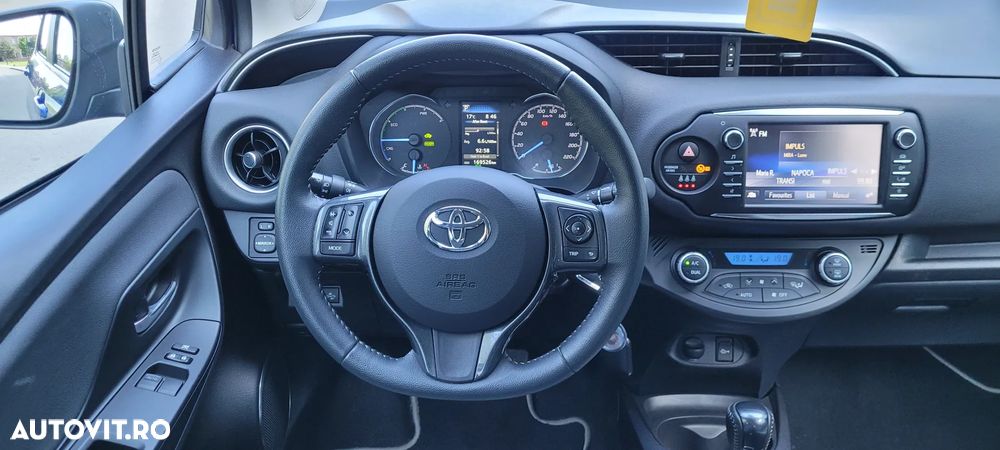 Toyota Yaris 1.5 VVT-i Y20 Team Deutschland - 13