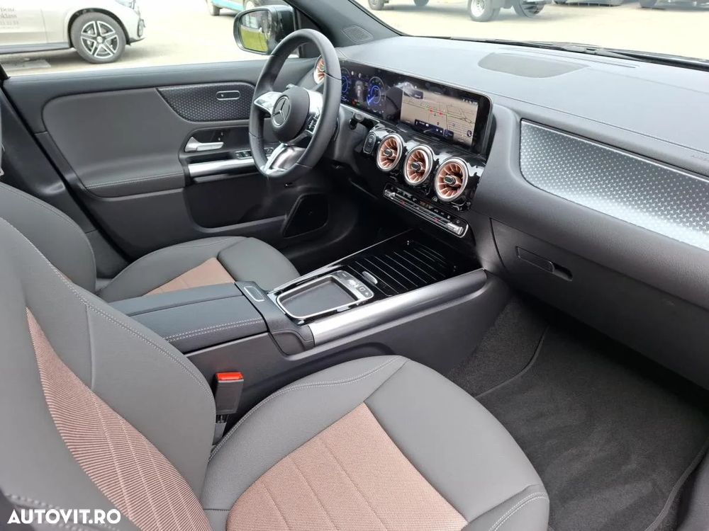 Mercedes-Benz EQA 250+ - 12