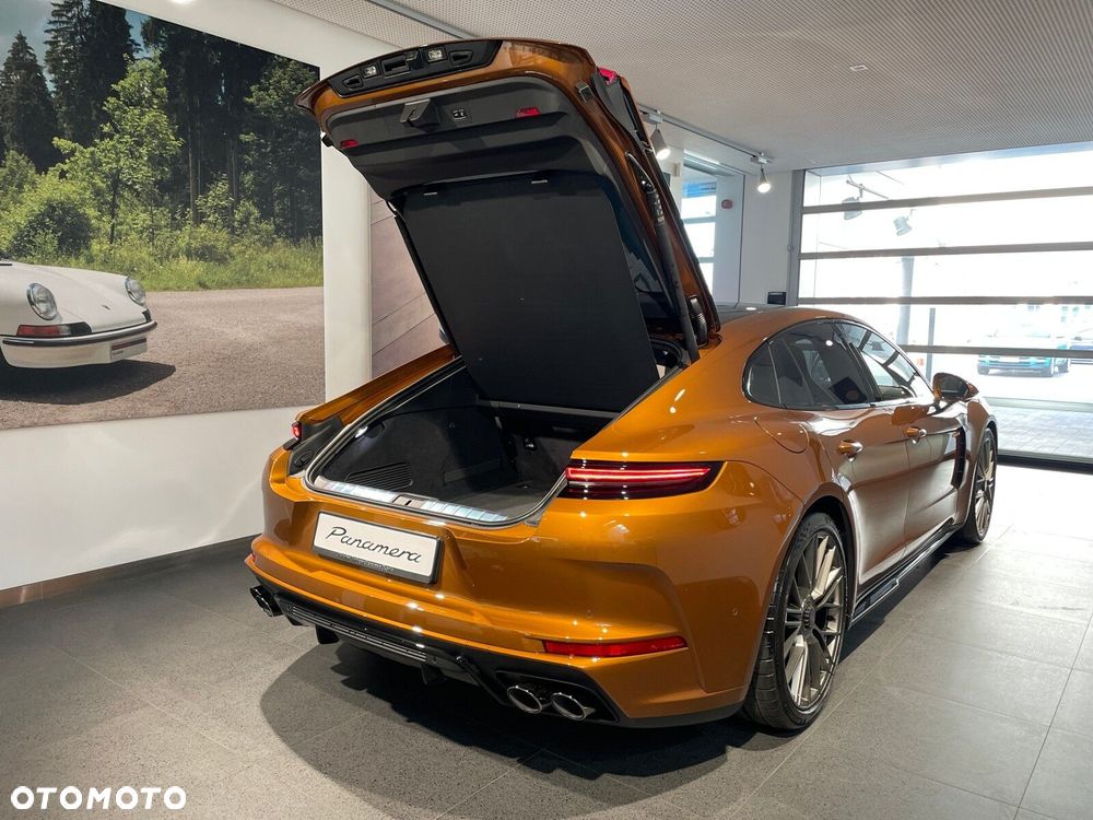 Porsche Panamera - 8