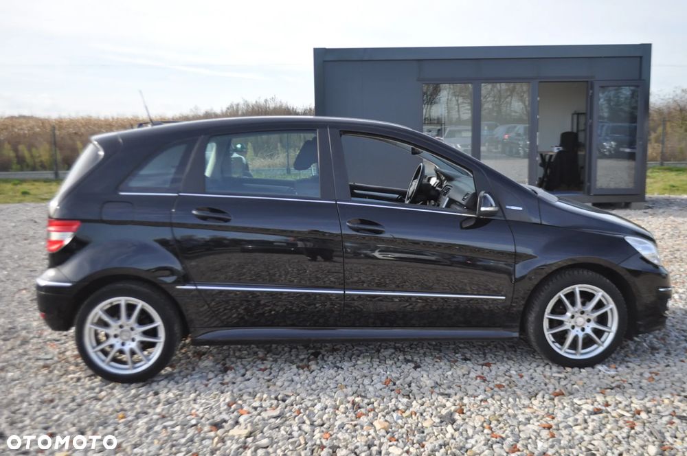 Mercedes-Benz Klasa B 160 BlueEFFICIENCY SPORT EDITION - 4