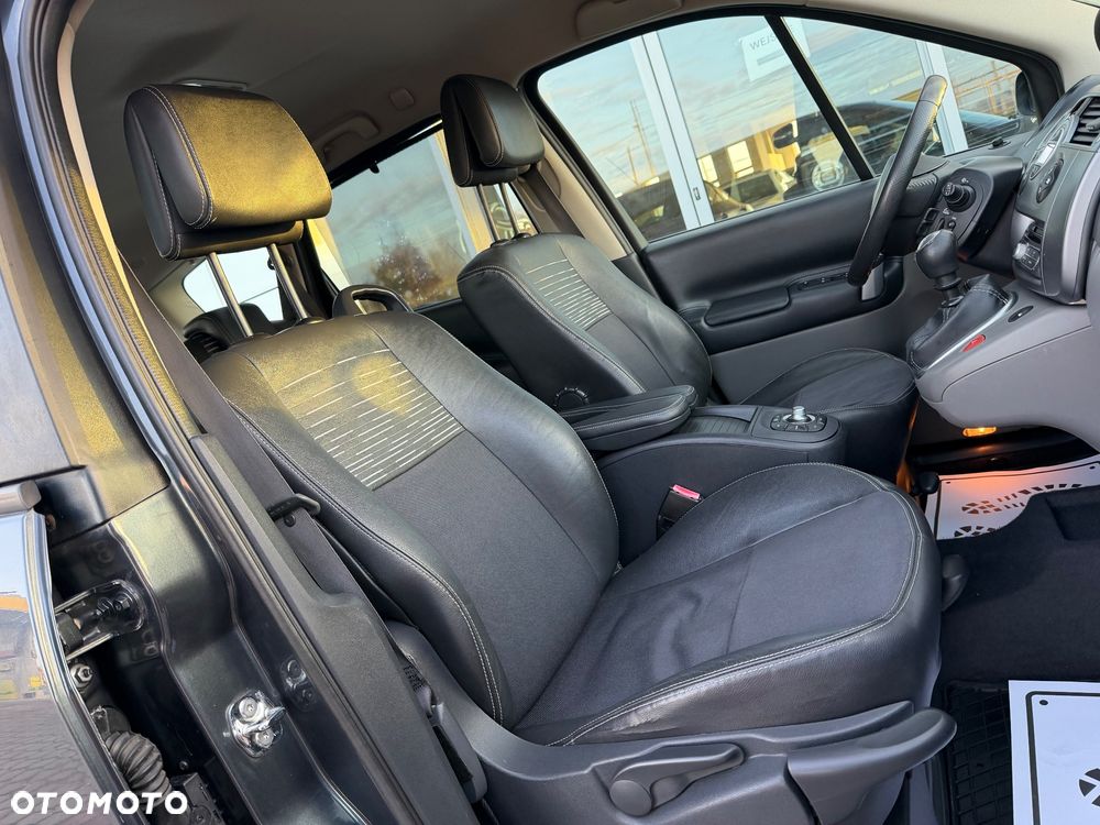 Renault Scenic 2.0 16V Privilege - 35