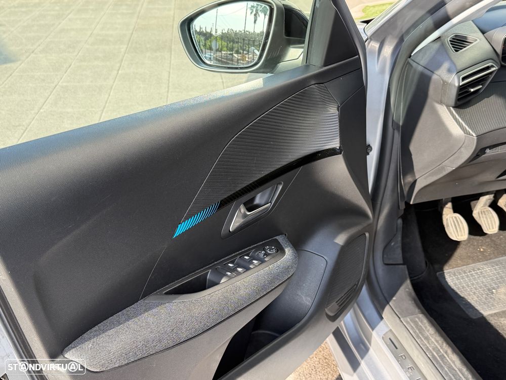 Peugeot 208 - 2
