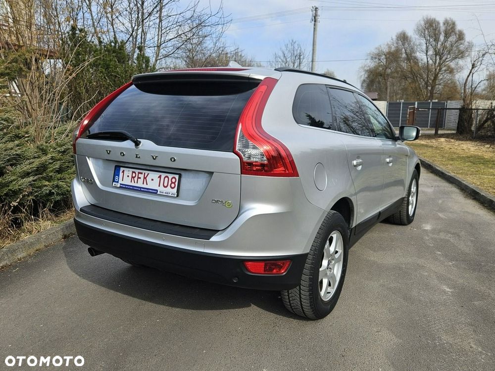 Volvo XC 60 D3 Momentum - 3