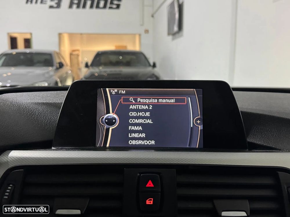 BMW 320 d Touring Auto Pack M - 24