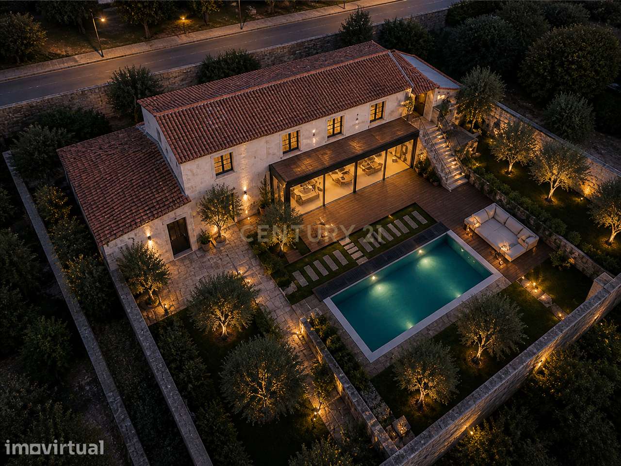 Moradia para Reabilitação com Terreno de 2.649 m² | Um Refúgio de Tran - Grande imagem: 2/40