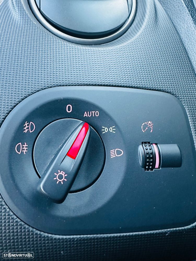 SEAT Ibiza 1.6 TDI FR - 13