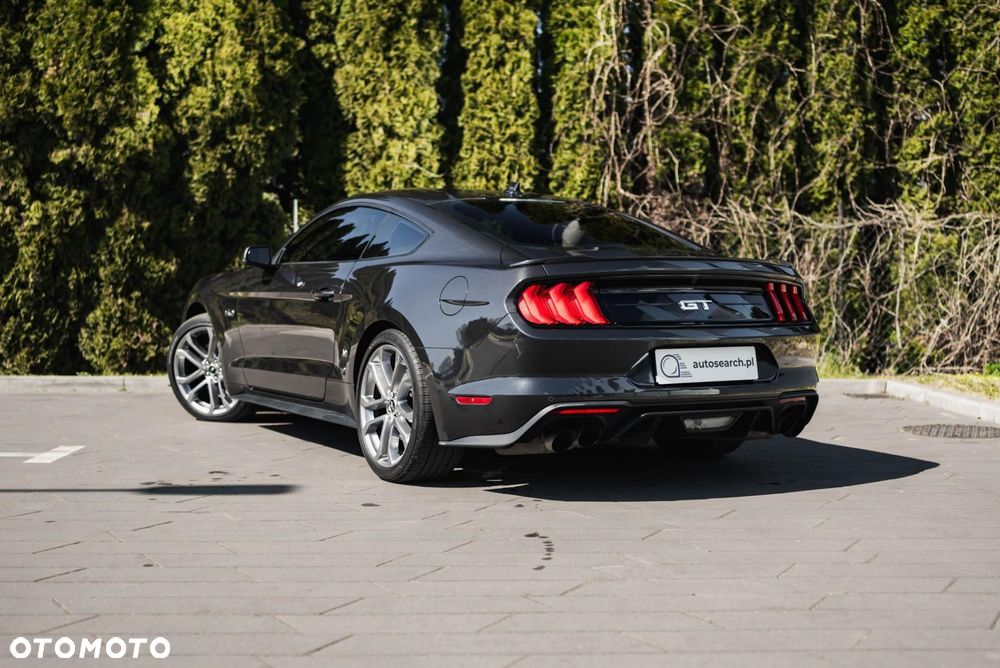 Ford Mustang - 7