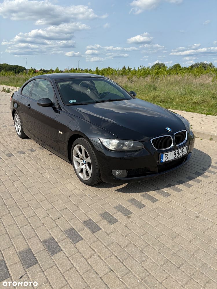 BMW Seria 3 320i - 3
