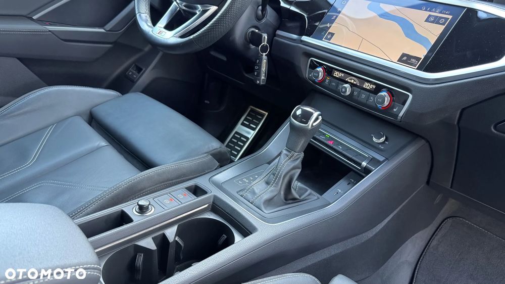 Audi Q3 45 TFSIe S tronic S line - 31