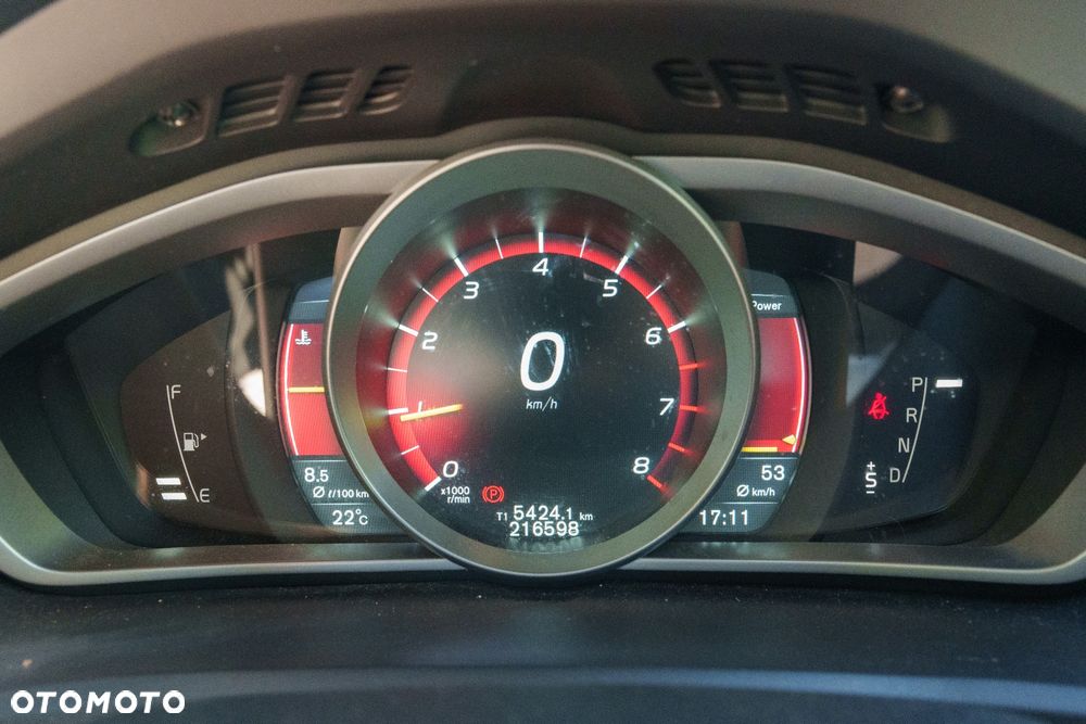 Volvo V40 T5 Geartronic RDesign - 14