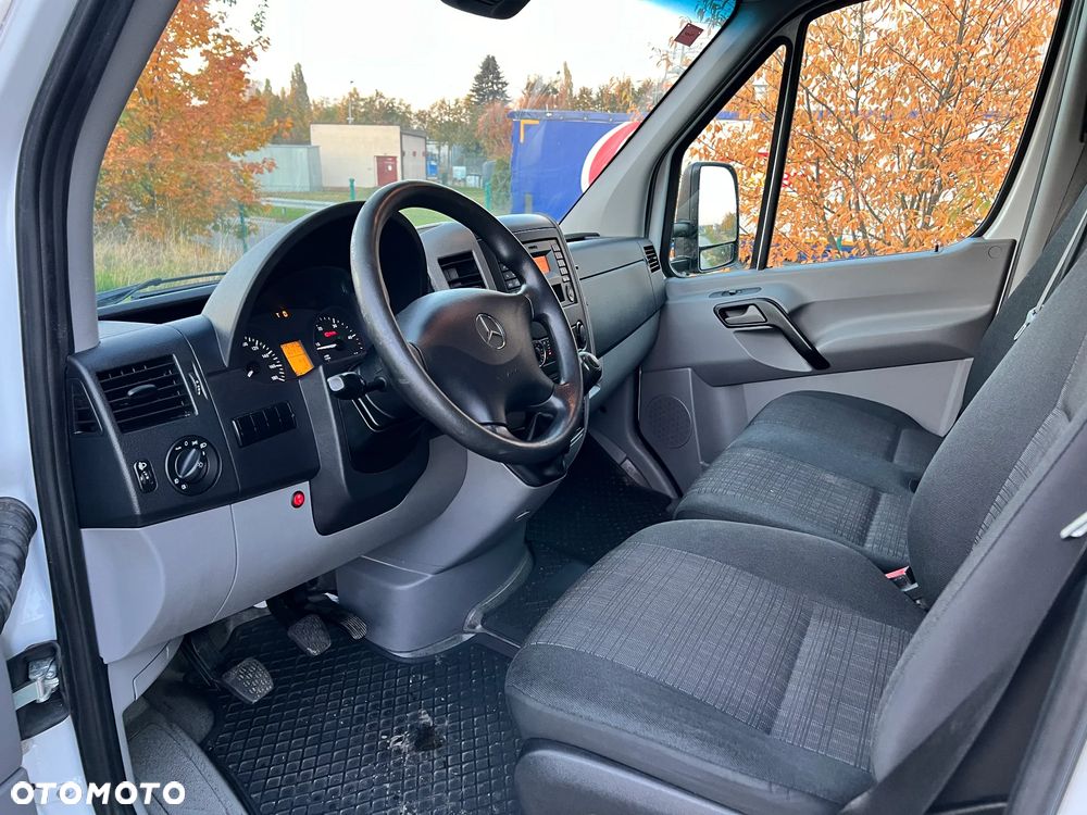 Mercedes-Benz Sprinter - 15