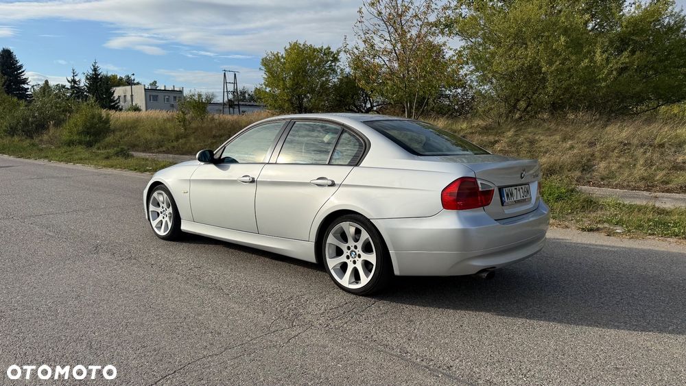 BMW Seria 3 320i - 16