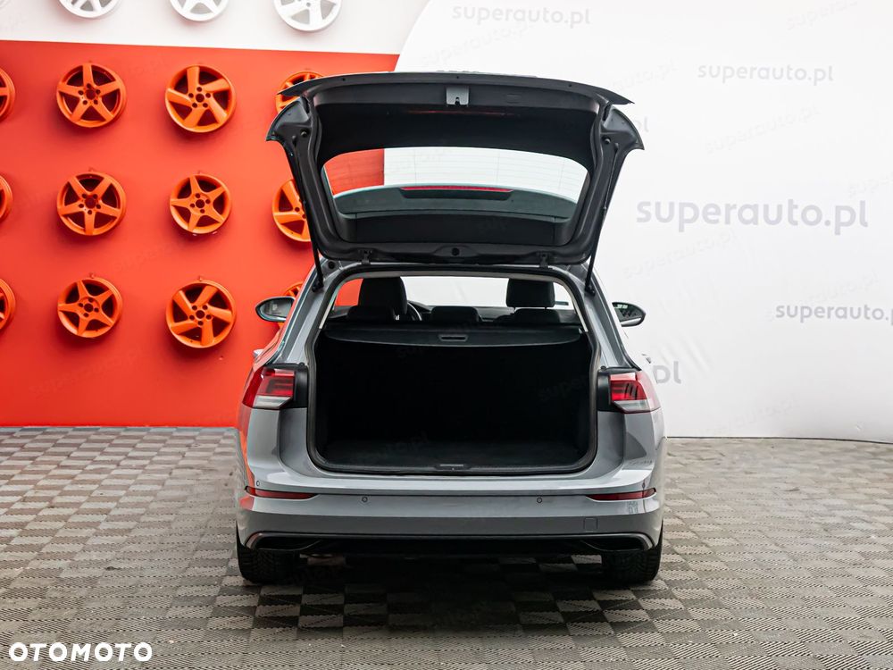 Volkswagen Golf - 27