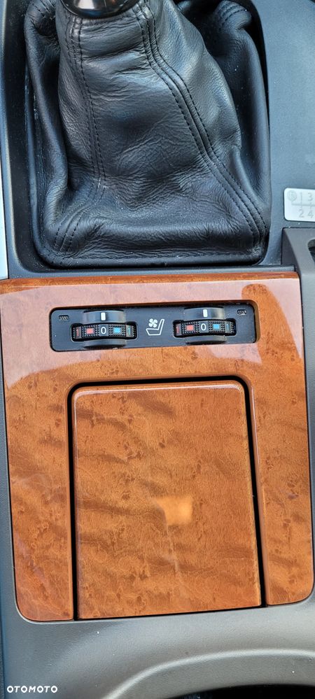 Lexus IS 200 D Prestige - 17