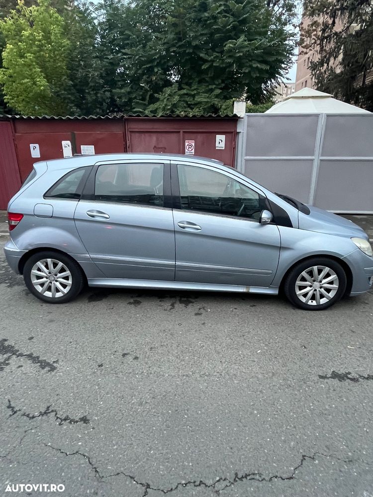 Mercedes-Benz B - 5