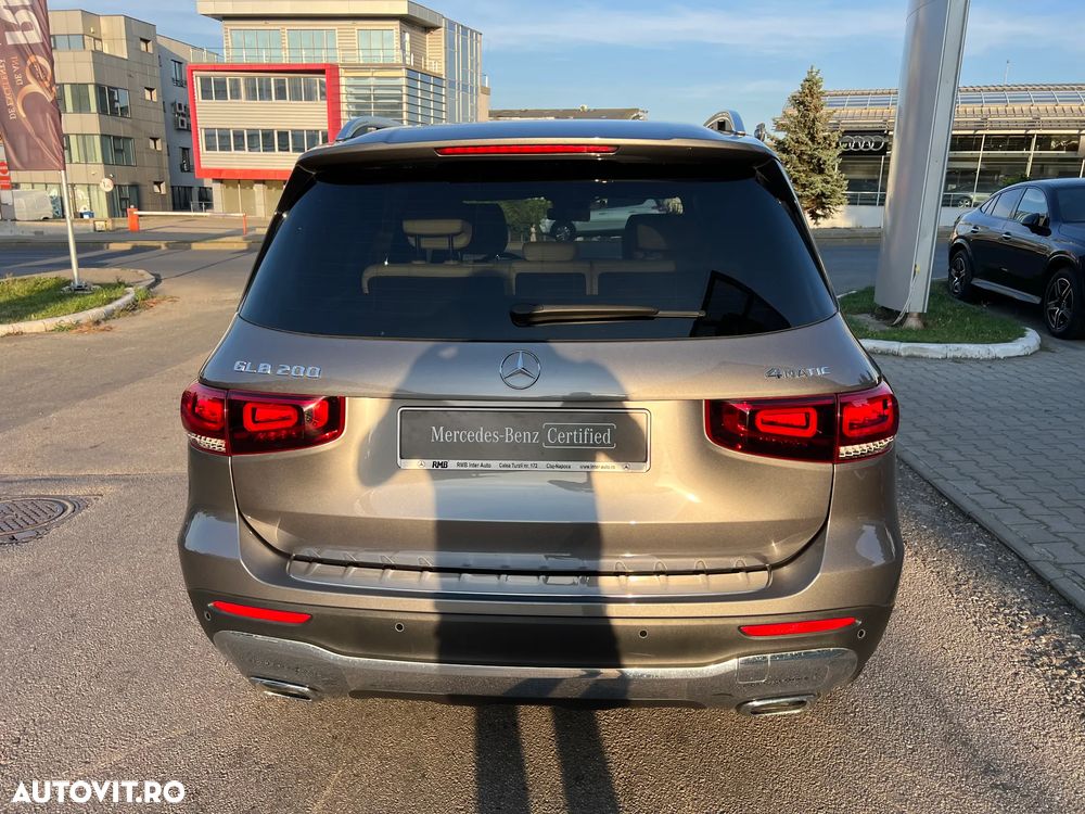 Mercedes-Benz GLB 200 4MATIC 8G-DCT - 17