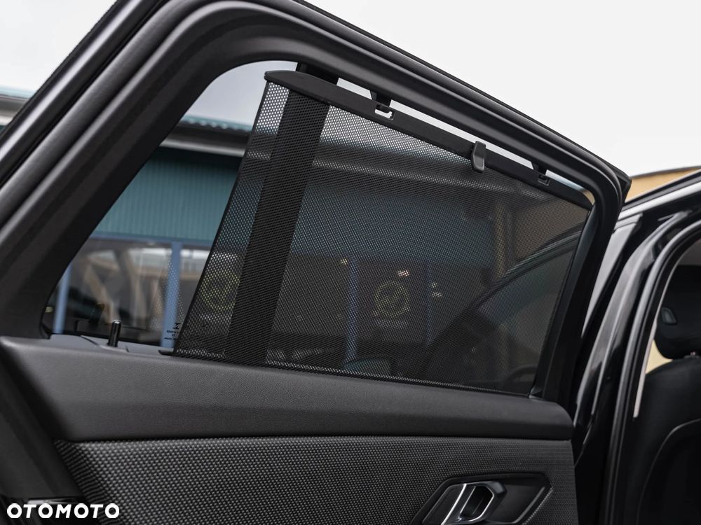 BMW Seria 3 318d - 29