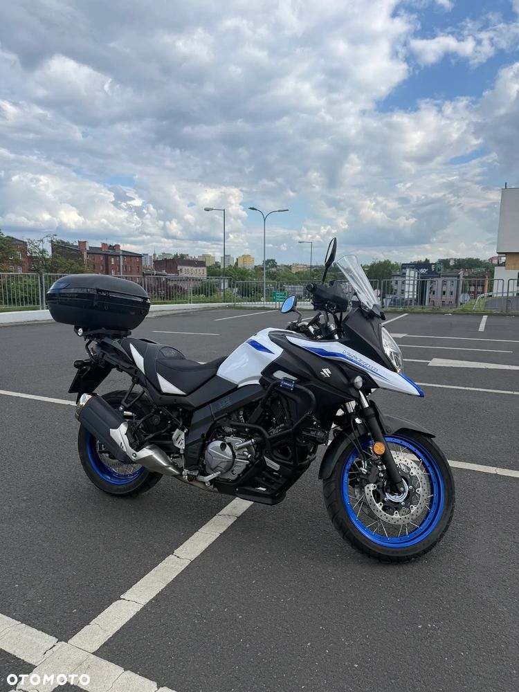 Suzuki V-STROM - 1