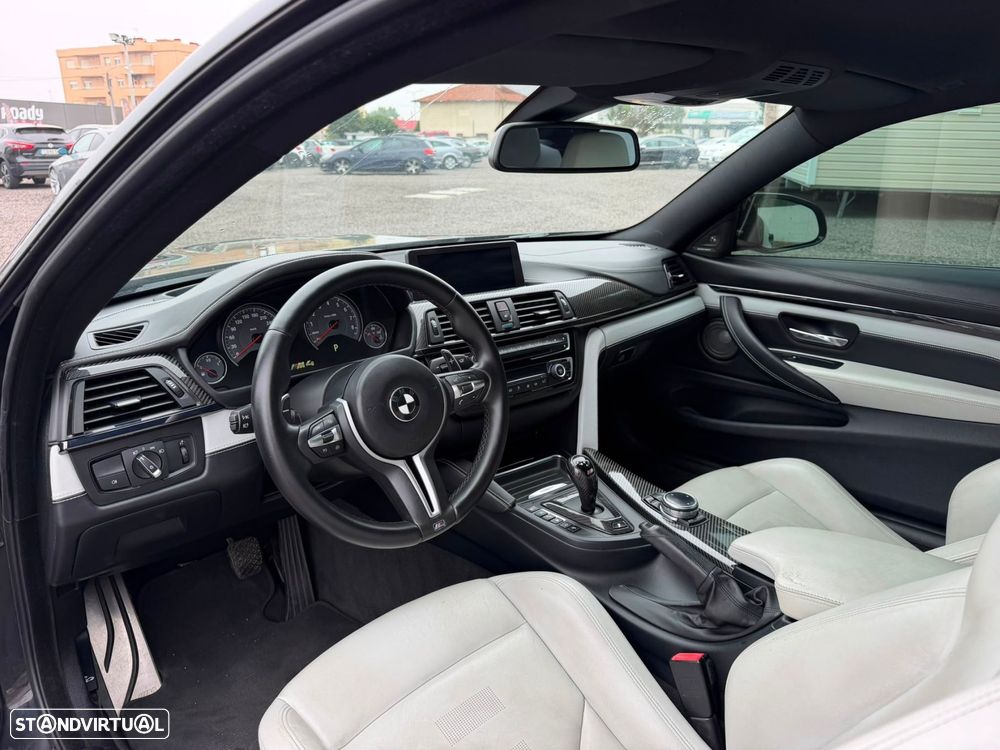 BMW M4 Auto - 7