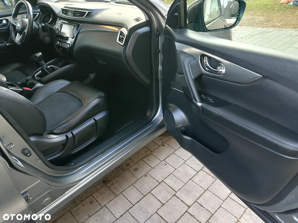 Nissan Qashqai 1.6 dCi TEKNA+ - 8