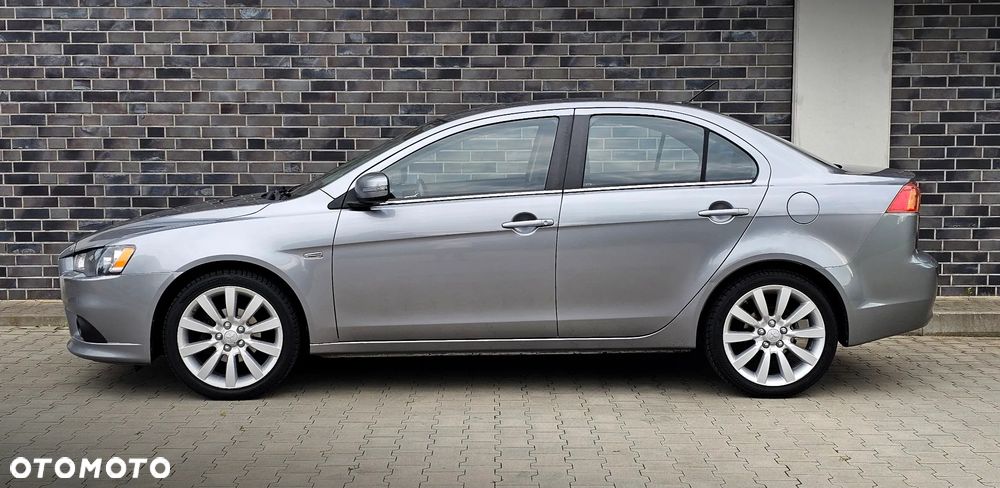 Mitsubishi Lancer 1.6 Intense - 4