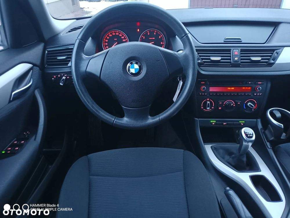 BMW X1 sDrive18i - 18