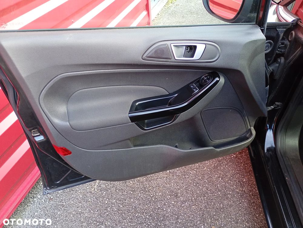 Ford Fiesta - 9