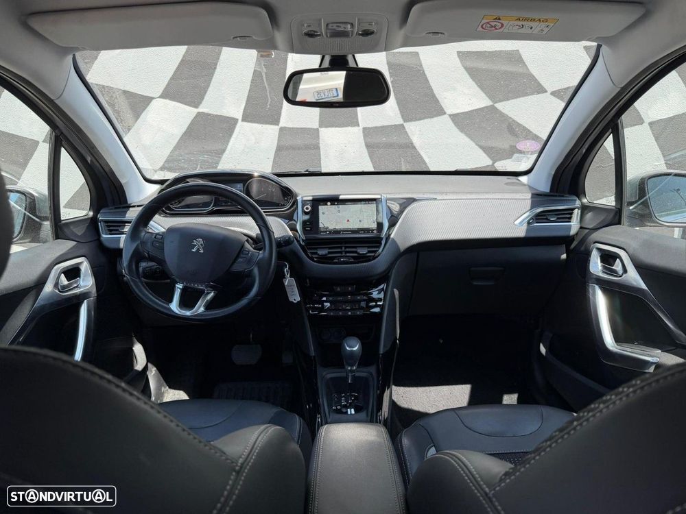Peugeot 2008 1.2 PureTech Allure EAT6 - 2