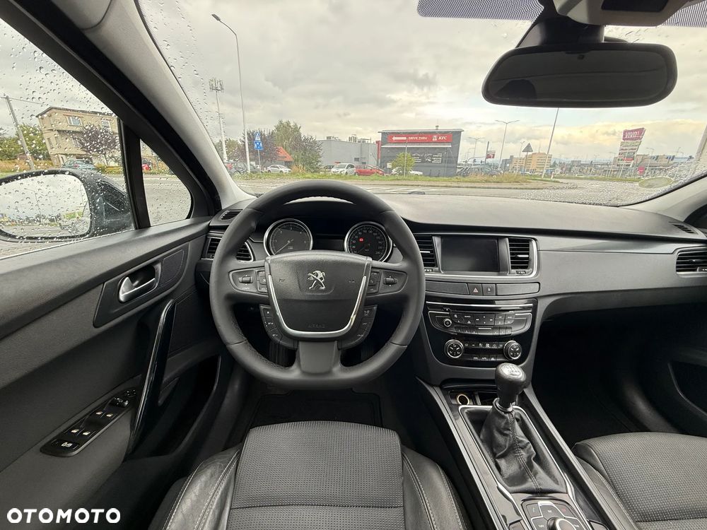 Peugeot 508 SW HDi FAP 140 Style - 11