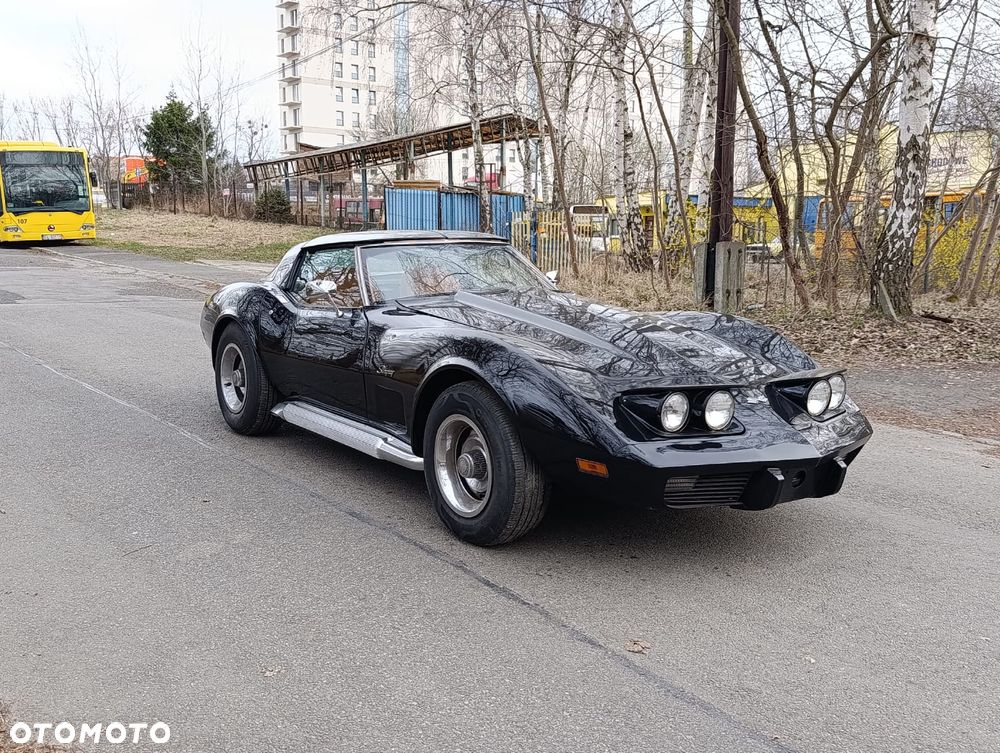 Chevrolet Corvette - 10