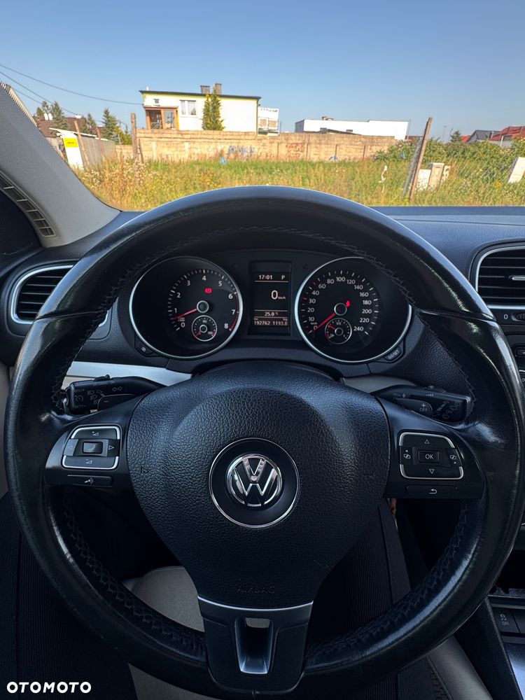 Volkswagen Golf 1.4 TSI Highline DSG - 9