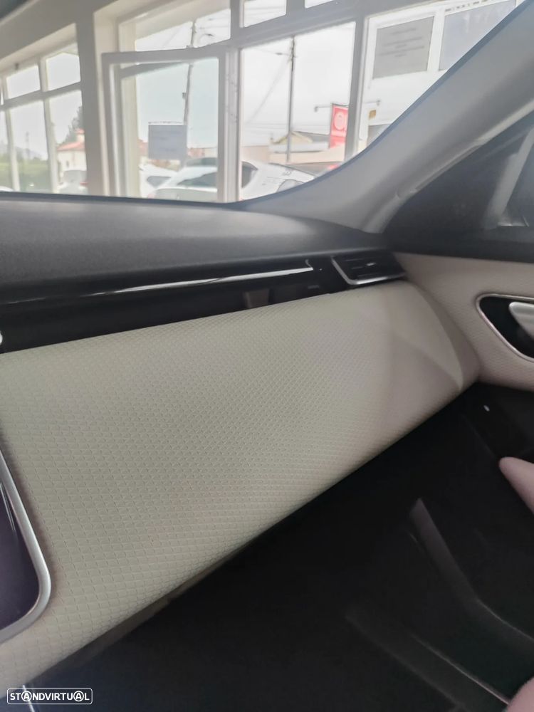 Land Rover Range Rover Velar 2.0 D R-Dynamic HSE - 34