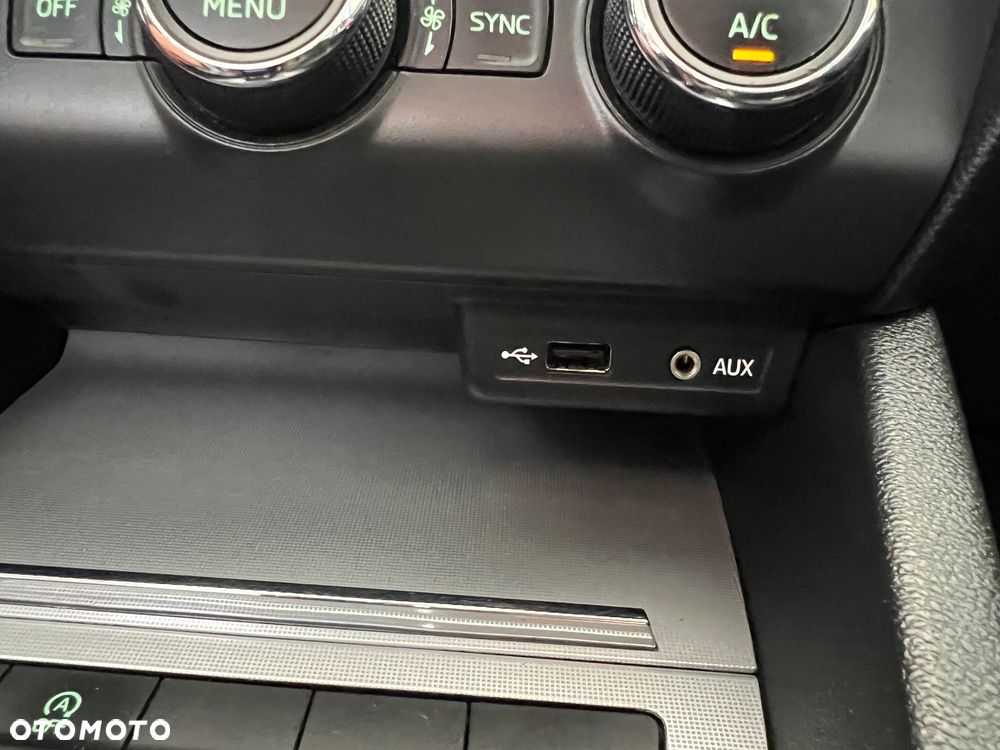 Skoda Octavia 2.0 TDI Ambition DSG - 32