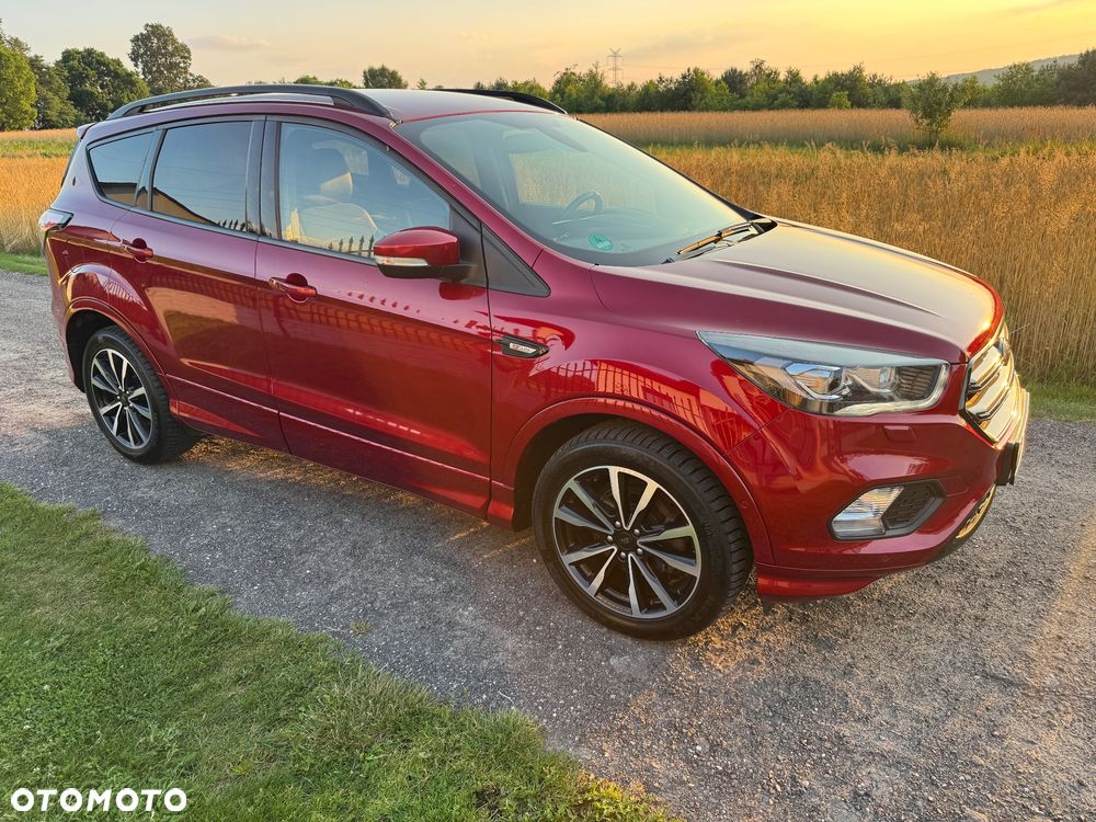 Ford Kuga 1.5 EcoBoost 2x4 ST-Line - 12