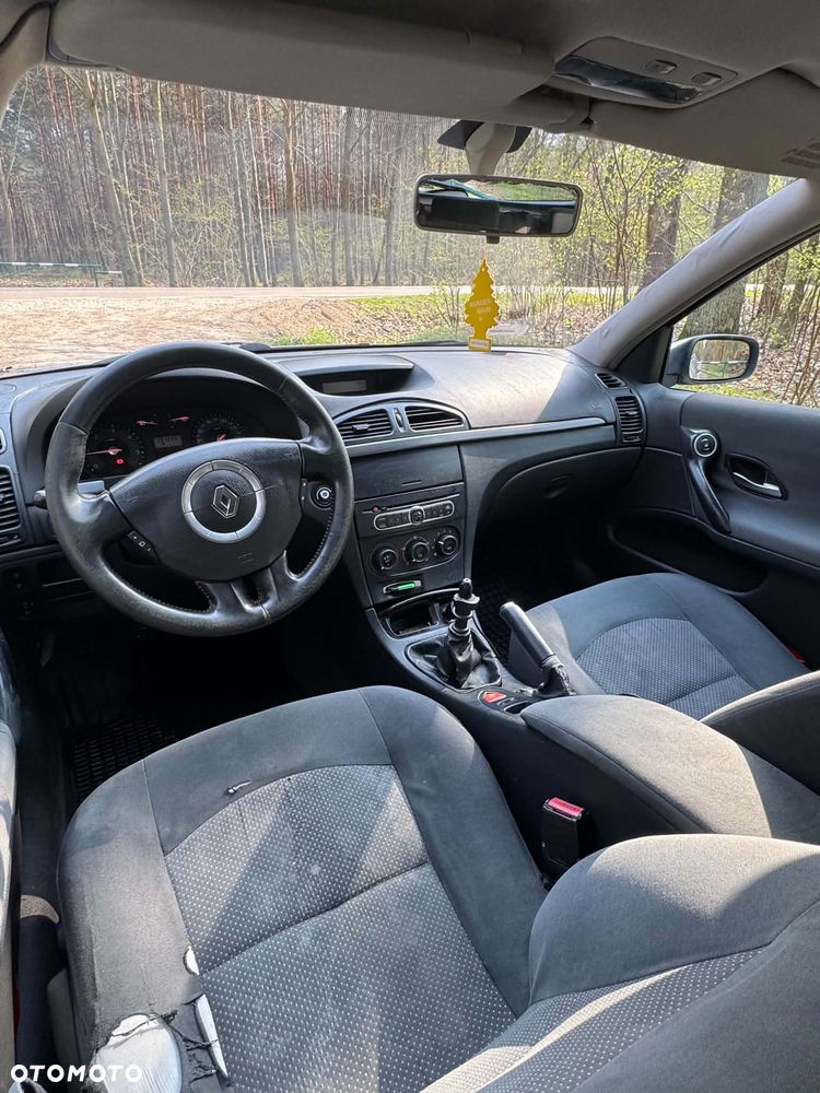 Renault Laguna 1.9 dCi Confort Expression - 8