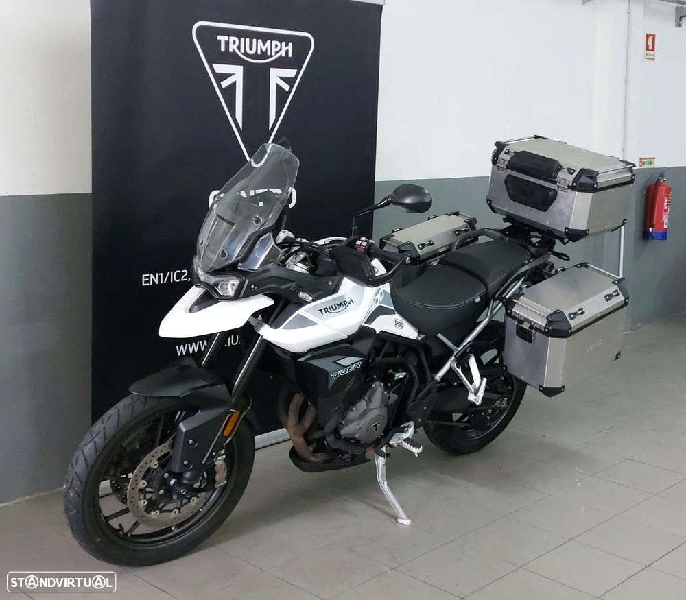 Triumph Tiger 900 GT - 3